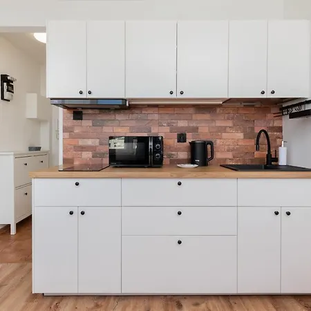 Cozy Studio 3 In Downtown Γκντίνια